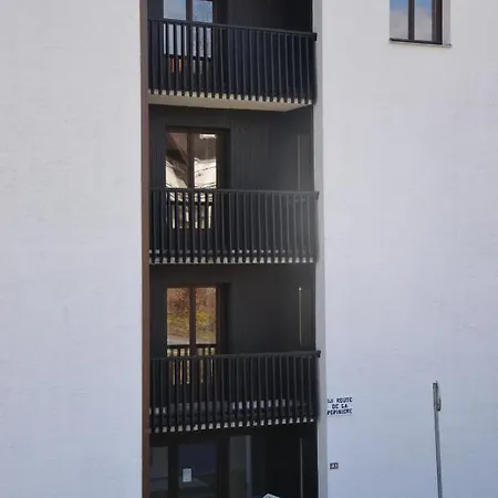 Les Dryades Apartment *